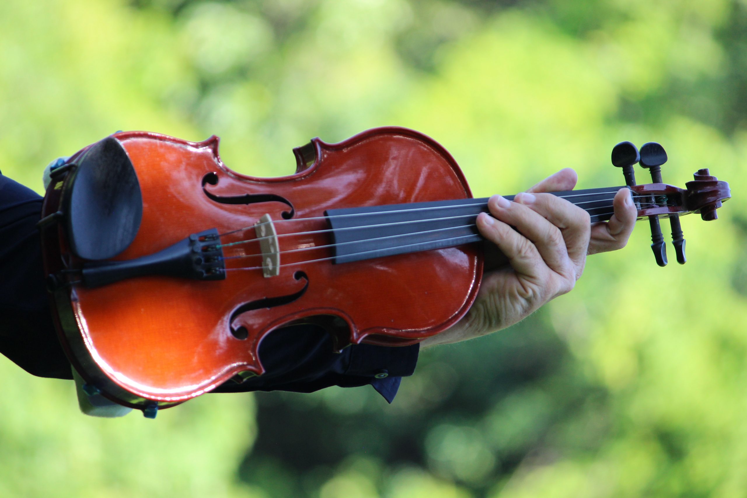16 classeurs pour apprendre le violon